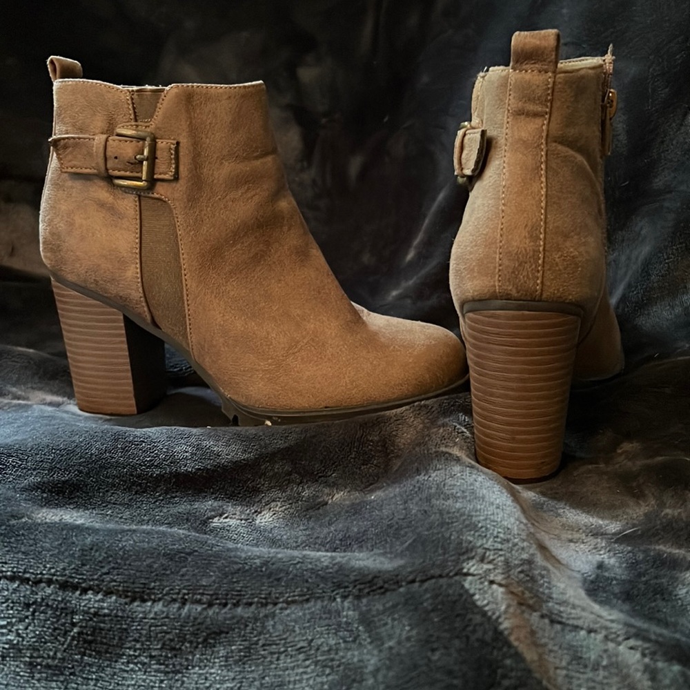 Heeled ankle boots with accent buckle